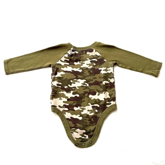 ⭐️ 5 for $25 Garanimals Cotton Camo Print Long Sleeve Baby Onesie 12 Months - Picture 2 of 6